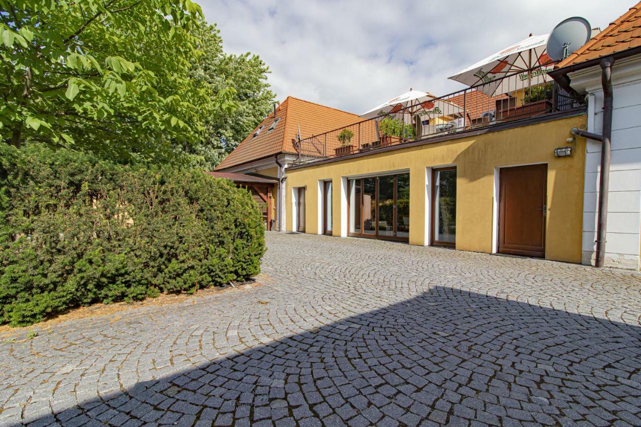 Historicky Dum U Lazni Apartment Trebon Exterior photo