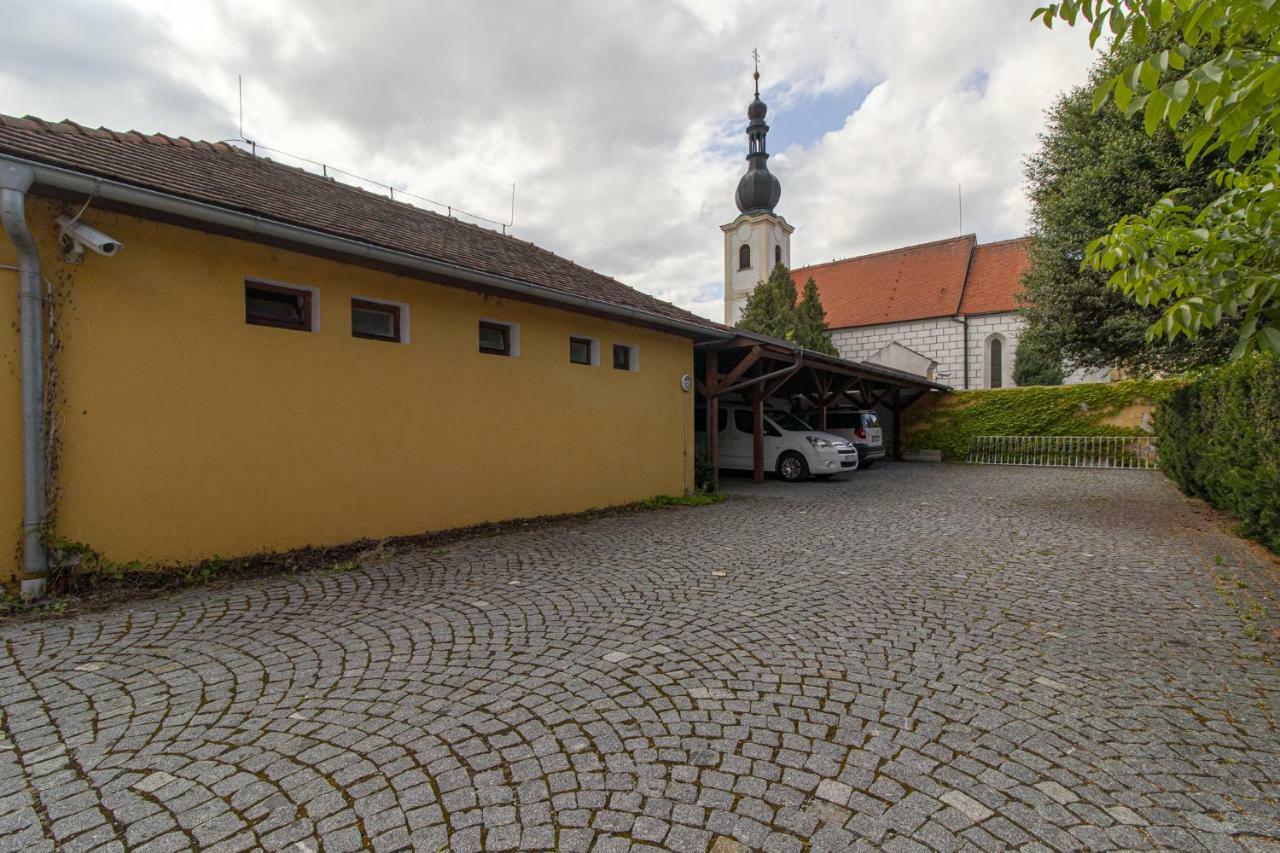Historicky Dum U Lazni Apartment Trebon Exterior photo